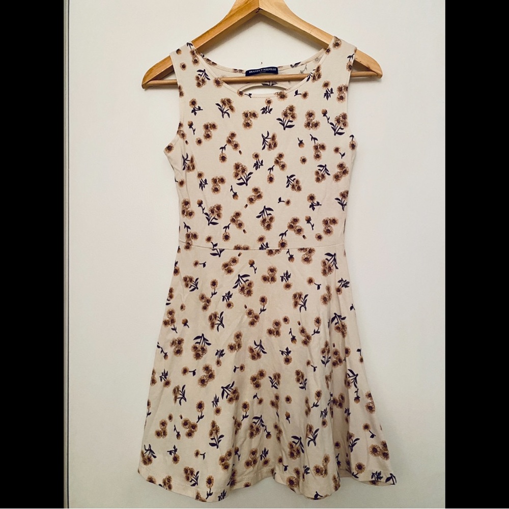 Sunflower back cutout dress